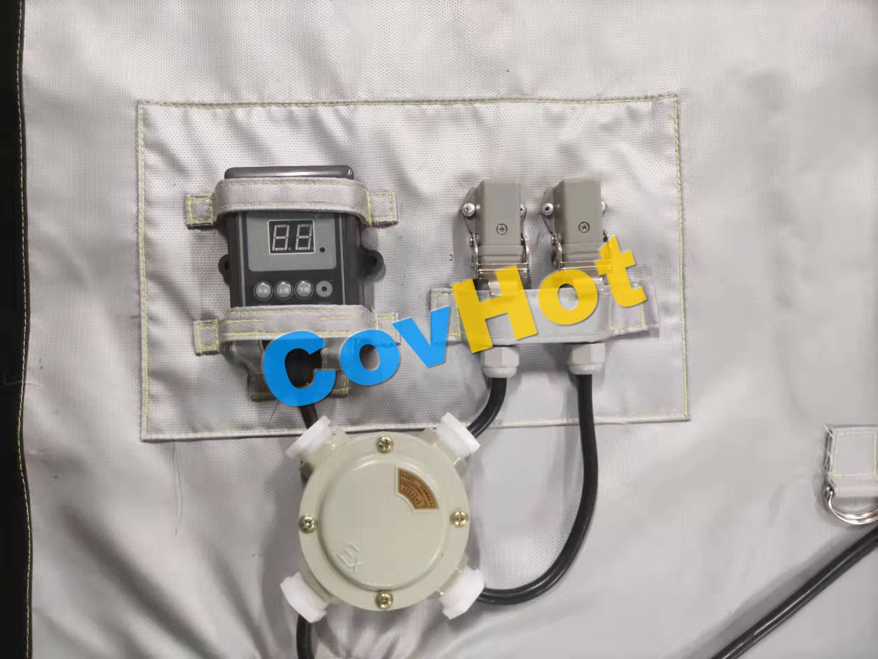 電伴熱<a href=http://www.mybalin.cn/e/tags/?tagname=%E4%BF%9D%E6%B8%A9%E5%A5%97 target=_blank class=infotextkey>保溫套</a>